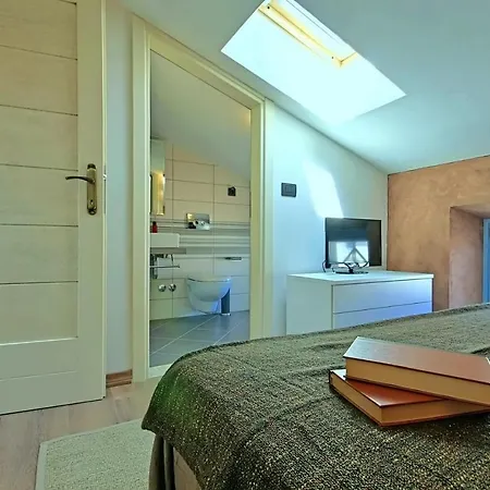 Holiday home Regina Perci Frata