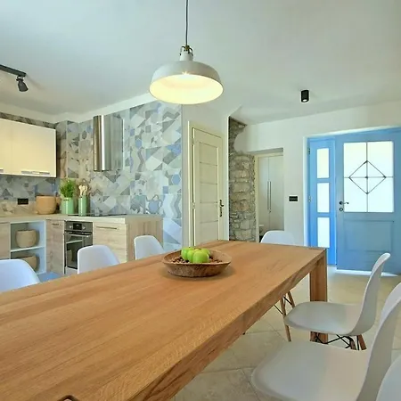 Holiday home Regina Perci