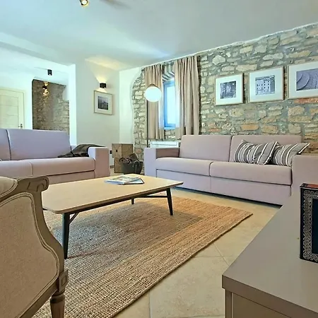 Holiday home Regina Perci